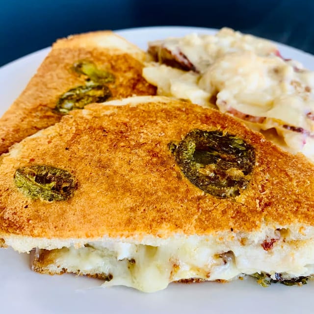 Chick-a-peño Sandwich.